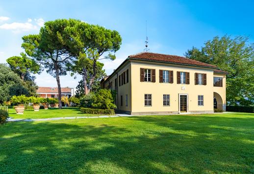 Luxury villa for sale in Piedmont Image 1