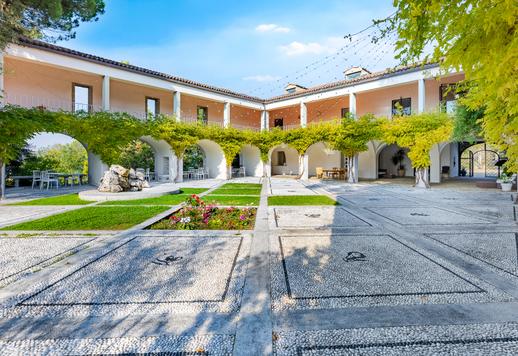 Luxury villa for sale in Piedmont Image 7