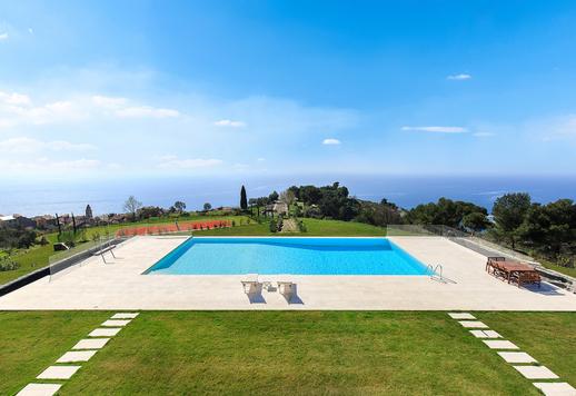 別墅有游泳池出售在Imperia Image 9