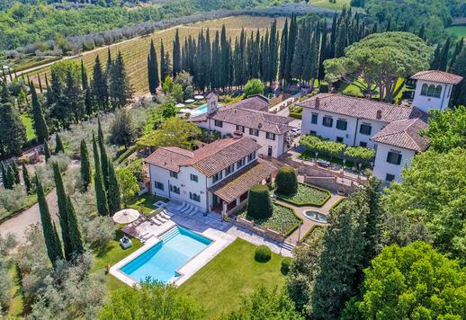 Prestigious complex for sale in Tuscany Image 1