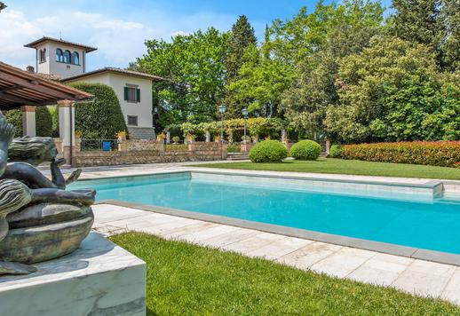 Prestigious complex for sale in Tuscany Image 8