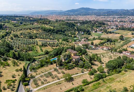 Luxueuse villa en vente à Florence Image 2