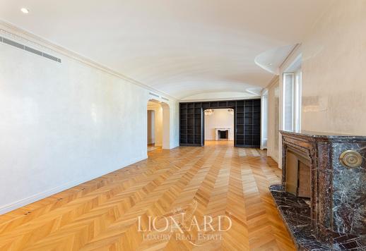 Incantevole residenza di assoluto pregio in vendita a Porta Monforte Image 5