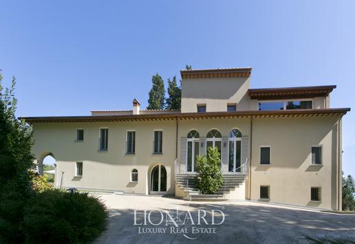 Historical estate for sale in Tuscany Image 9