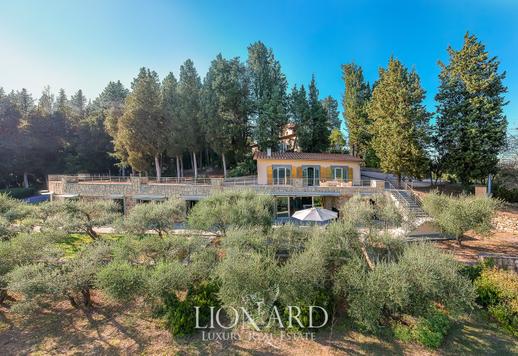 Historical estate for sale in Tuscany Image 3