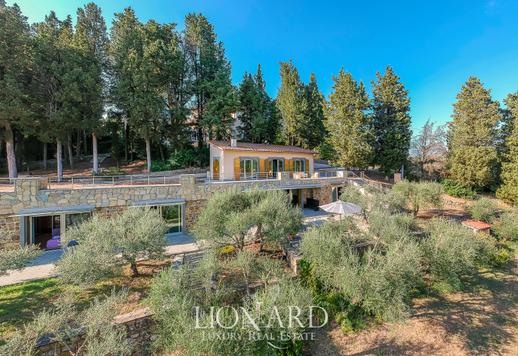 Historical estate for sale in Tuscany Image 6