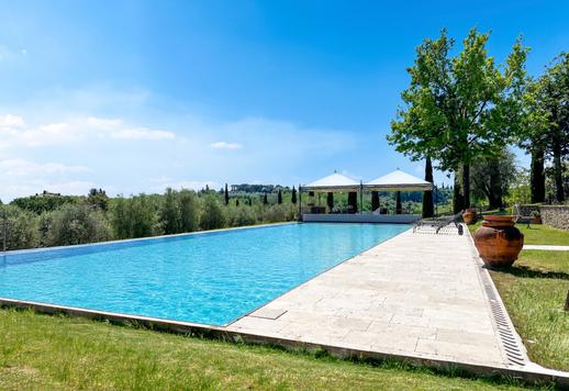 Proprietà di 600 mq che comprende villa e seconda villetta, su 20 ettari di terreno in posizione panoramica privilegiata Image 5
