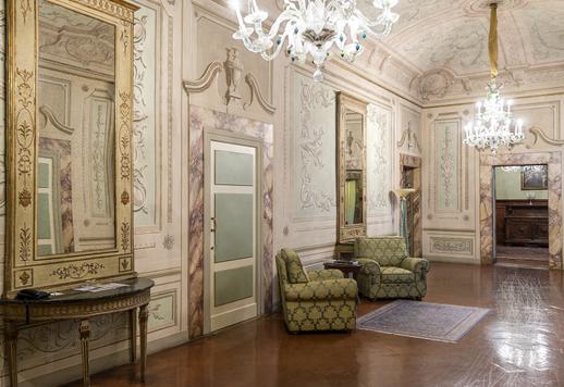 Espléndido edificio histórico en venta en Florencia Image 1