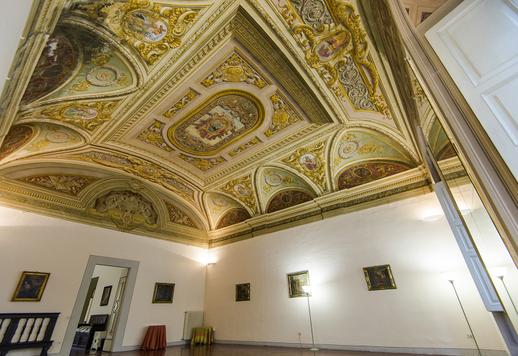 Espléndido edificio histórico en venta en Florencia Image 3