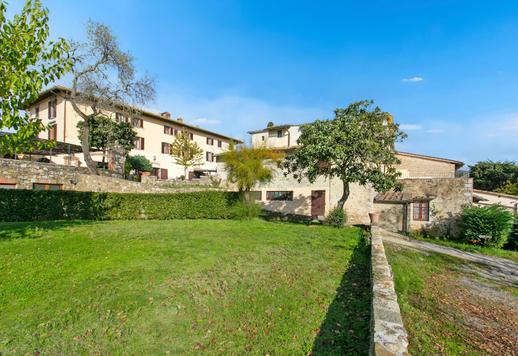 Underbar villa med 180 hektar gård till salu i Chianti Image 8