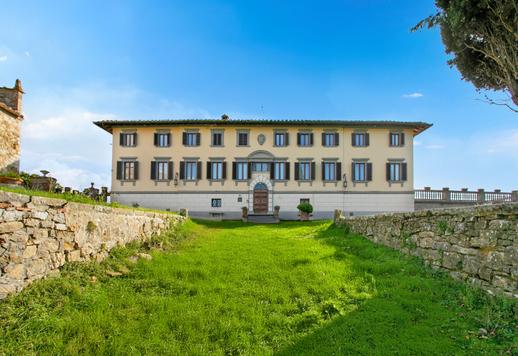 Underbar villa med 180 hektar gård till salu i Chianti Image 5