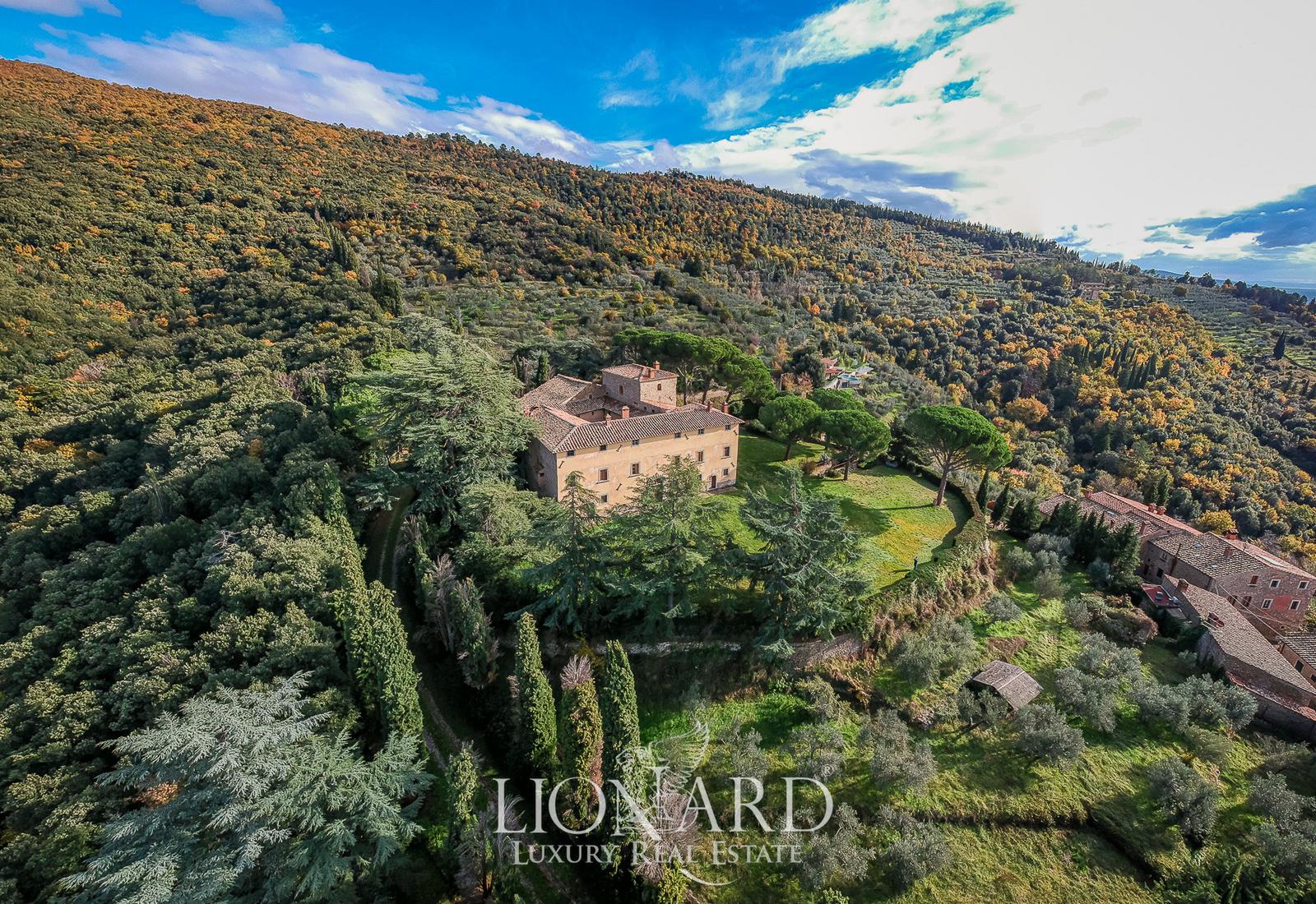 Enchanting Castle For Sale In Arezzo | Lionard