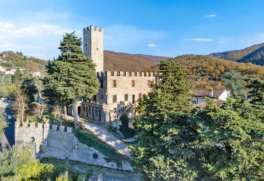 フィレンツェ近郊で販売中の城 Image 4