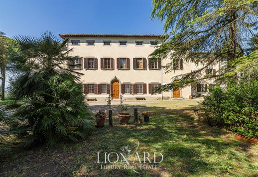 Prestižinis turtas su alyvuogių giraite parduodamas San Miniato mieste Image 2