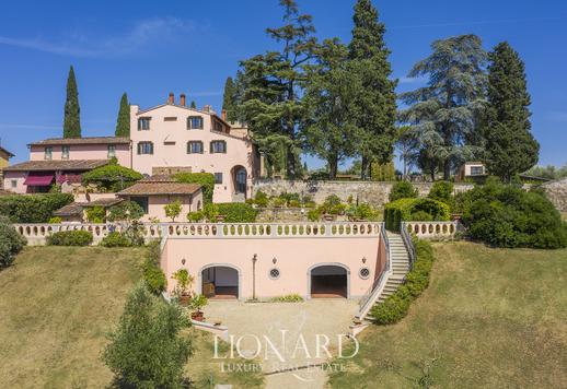 Wonderful villa for sale in an exclusive hilly area of Florence Image 6