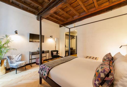 Csodálatos lakás eladó egy kőhajításnyira a spanyol lépcsőtől Rómában Image 8