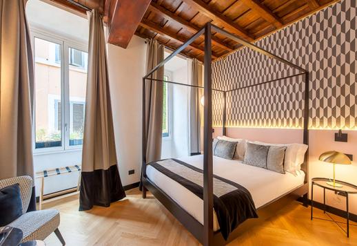 Csodálatos lakás eladó egy kőhajításnyira a spanyol lépcsőtől Rómában Image 9