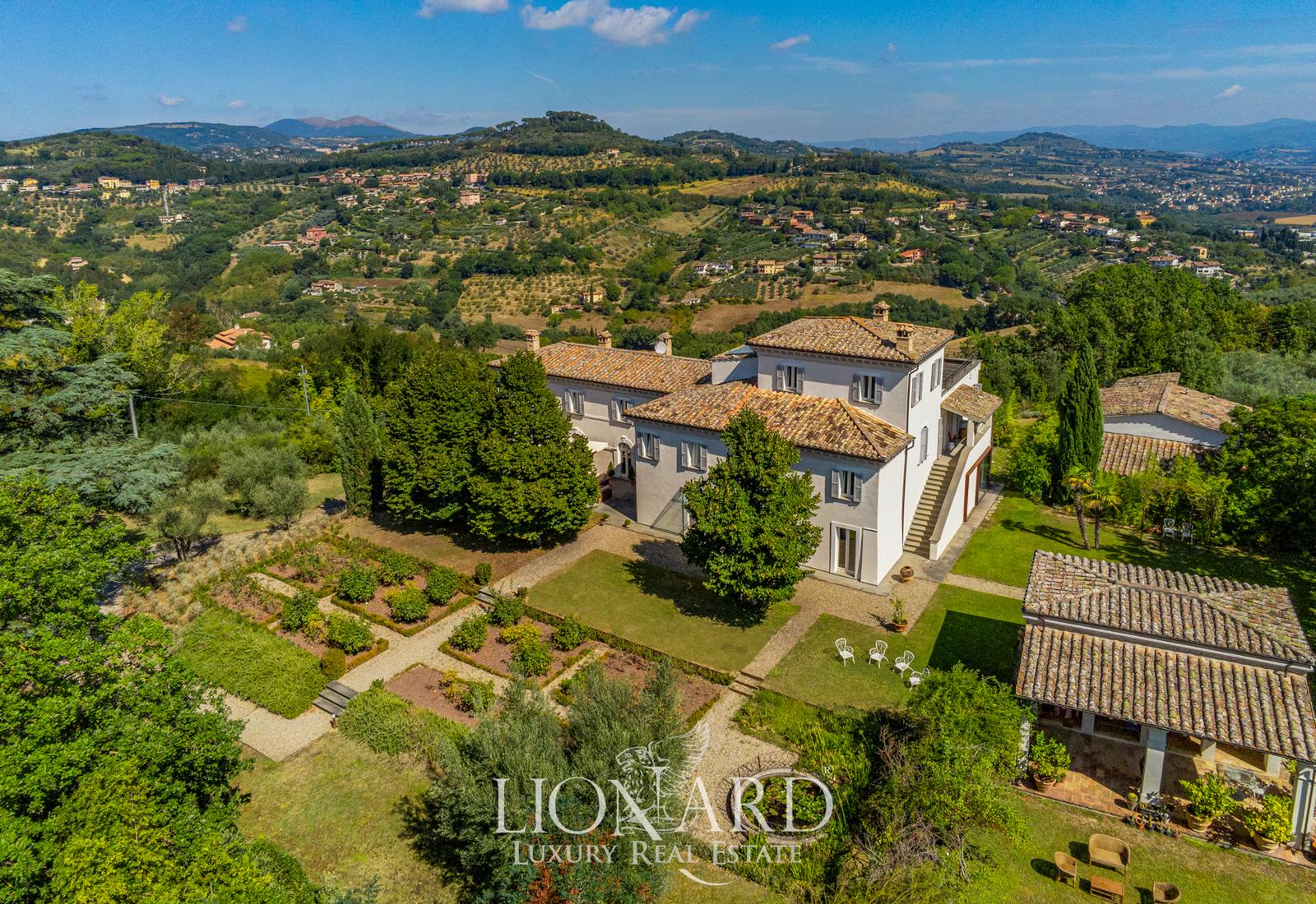 Luxury Villa For Sale In Perugia Lionard