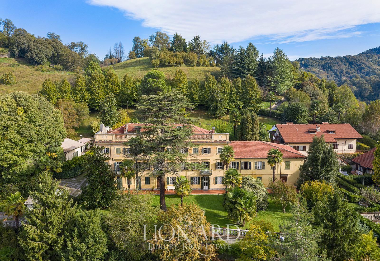 Majestic Historical Villa With A View Over Turin Lionard
