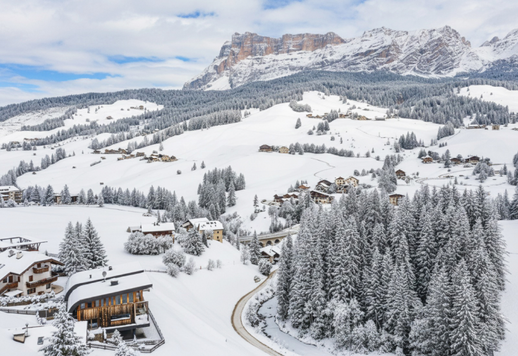 Modernes Designgebäude in der herrlichen Umgebung der Dolomiten Image 9