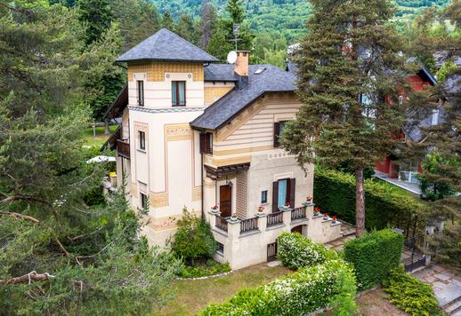 Elégante portion indépendante au centre de Bardonecchia près des pistes de ski Image 1