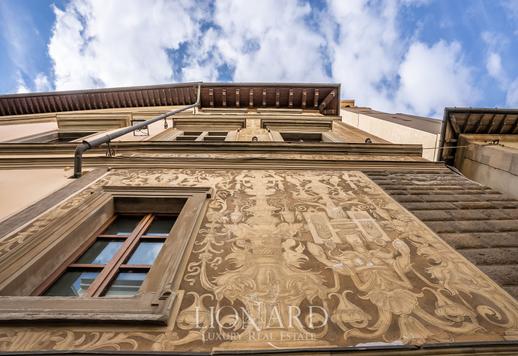 Palazzo di origine quattrocentesca in vendita nel pieno centro storico di Firenze Image 4