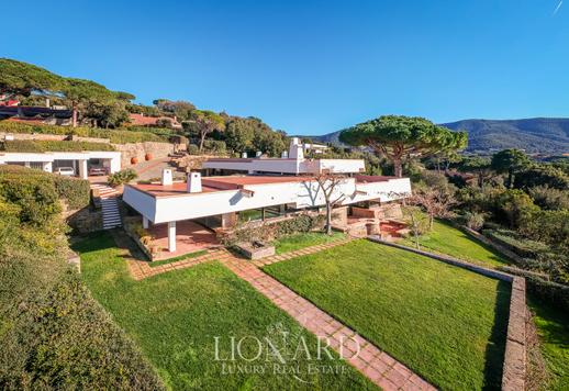 Residenza di pregio con parco terrazzato sul mare di Punta Ala Image 8