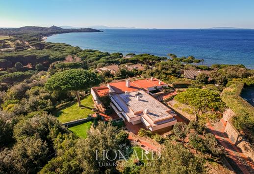 Residenza di pregio con parco terrazzato sul mare di Punta Ala Image 3