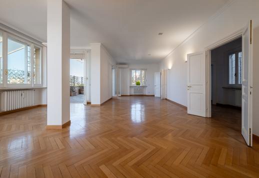Apartamento de 330 m² com terraço perimetral de 280 m² a curta distância da Villa Borghese Image 7