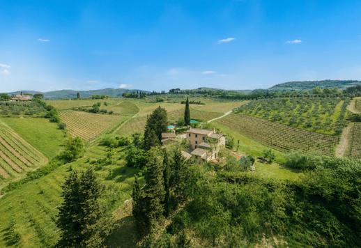 Azienda agricola con agriturismo in vendita in uno dei territori che racchiude l'essenza della Toscana Image 2