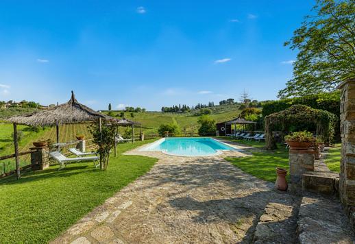 Azienda agricola con agriturismo in vendita in uno dei territori che racchiude l'essenza della Toscana Image 5