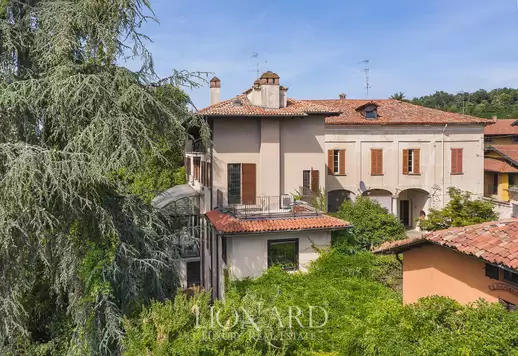Varese'nin tepelerinde panoramik bir konumda havuzlu prestijli emlak kompleksi Image 7