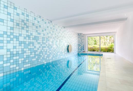 Asolo'ya birkaç kilometre uzaklıkta havuzlu ve sağlıklı yaşam alanına sahip iki birimden oluşan satılık emlak Image 9