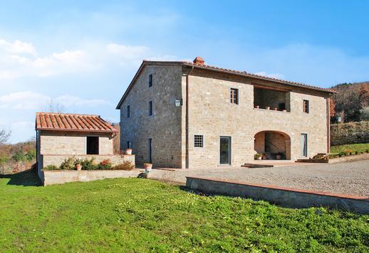 Italian Villas For Sale - Tuscan Villa Image 2