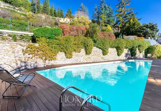Fantastisk gammel landsby som ligger mellom havet og fjellene langs vestlige Liguria Image 8