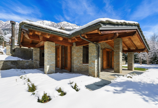 Cudowny domek na sprzedaż w jednym z najbardziej ekskluzywnych górskich miasteczek w północnych Włoszech Image 2