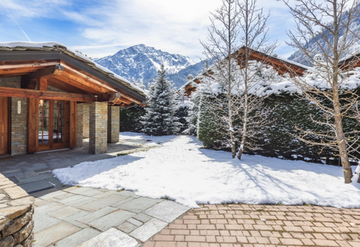 Cudowny domek na sprzedaż w jednym z najbardziej ekskluzywnych górskich miasteczek w północnych Włoszech Image 9