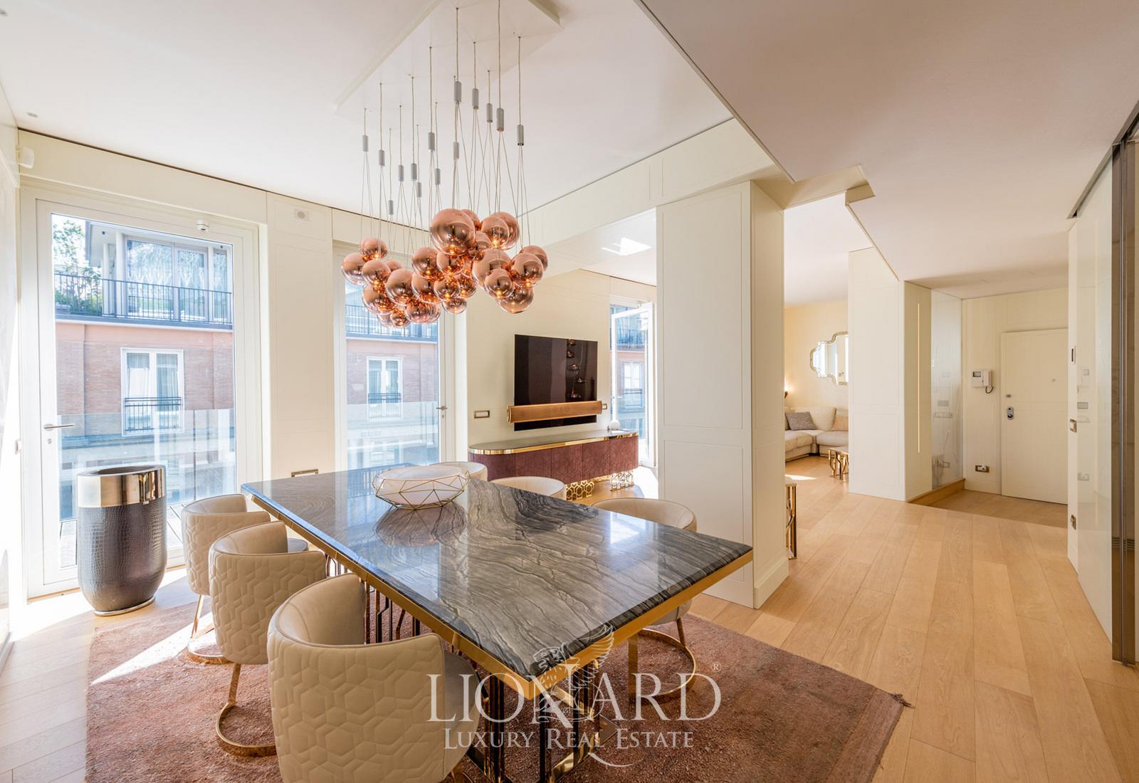 Modern Penthouse With A Big Terrace Facing The Cathedral For Sale | Lionard