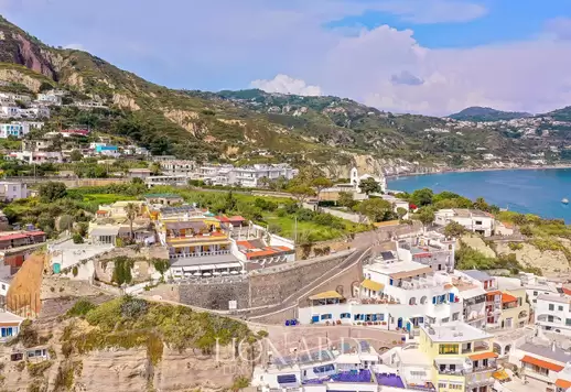 Luksusresort på den kjente øya Ischia Image 2