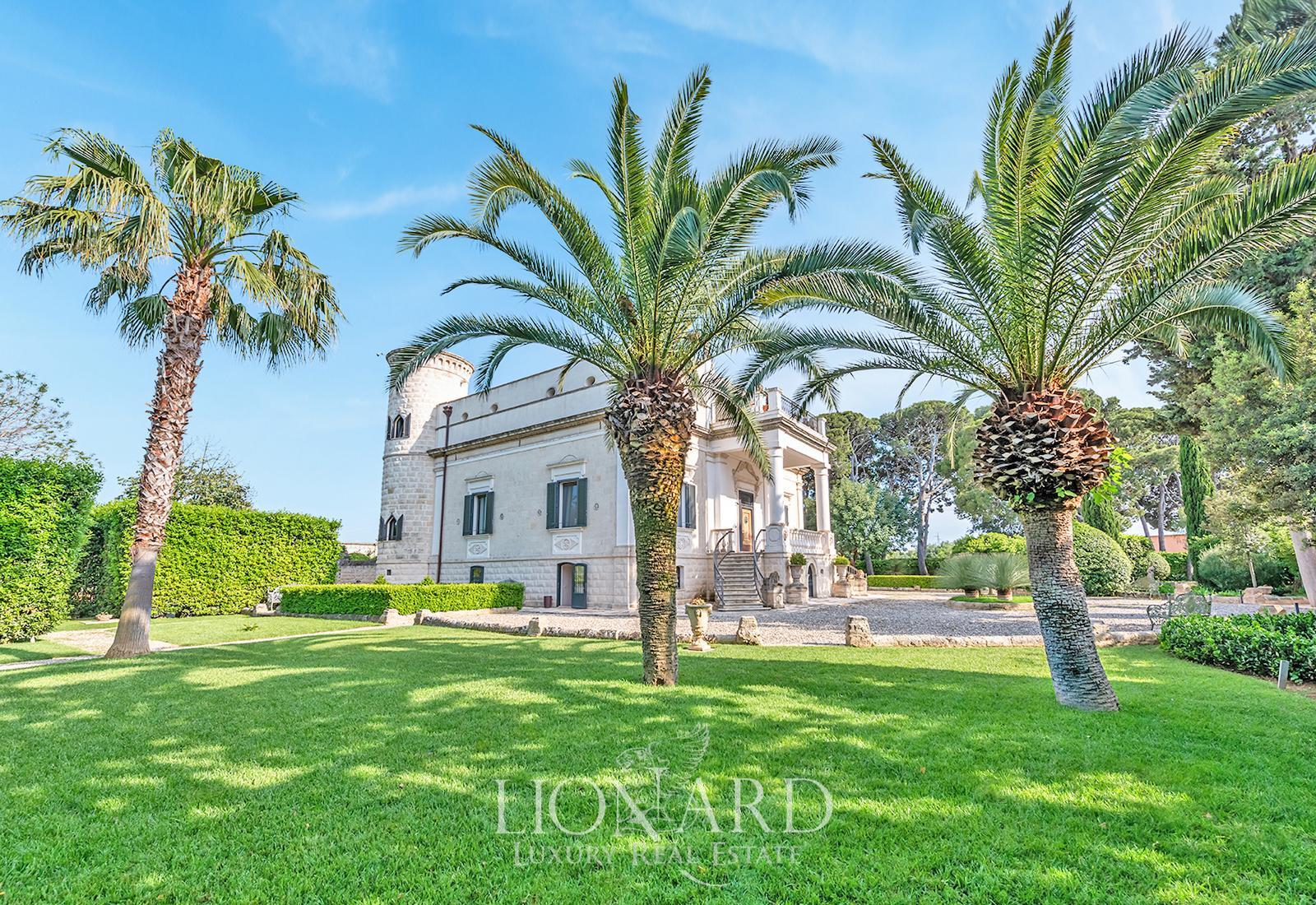 Finelyrenovated Period Villa For Sale In Bari Lionard