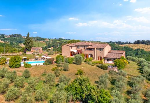 산 지미냐노(San Gimignano)의 녹음이 우거진 언덕에 수영장과 67헥타르 규모의 부지를 갖춘 고대 마을 매매 Image 4