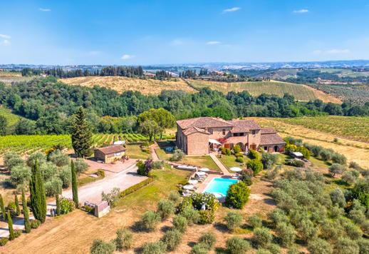 산 지미냐노(San Gimignano)의 녹음이 우거진 언덕에 수영장과 67헥타르 규모의 부지를 갖춘 고대 마을 매매 Image 7