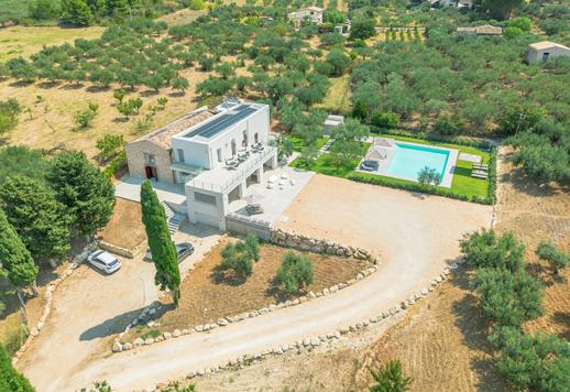 Villa moderne de luxe au milieu d'une oliveraie séculaire à vendre sur le Golfe de Castellammare Image 3