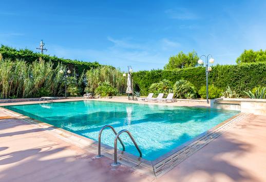 Charmante ferme avec exploitation agricole à vendre dans les Pouilles Image 4