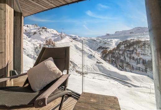 スパ、フィットネスエリア、スキー場付きのモダンなデザインのシャレーがヴァルトゥルナンシュで販売中 Image 7