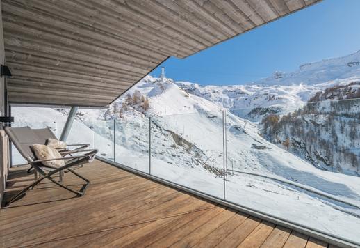 スパ、フィットネスエリア、スキー場付きのモダンなデザインのシャレーがヴァルトゥルナンシュで販売中 Image 8