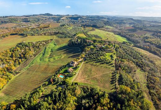Viehättävä 1500-luvun relais, uima-altaat, kellari ja 165 hehtaaria maata myytävänä Certaldossa Image 2