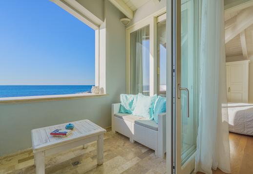 Prestigieus loft van 210 m² aan zee aan de Etruskische kust Image 3