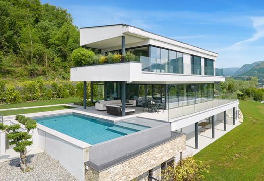 Splendide villa moderne en vente sur le lac de Garde avec vue panoramique sur le golfe de Salò Image 3