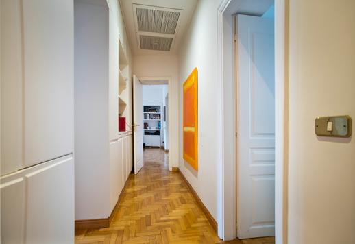 Viehättävä kartano pienellä parvekkeella myytävänä Rooman sydämessä Image 7